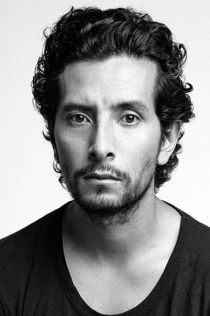 Raúl Briones - Actor Profile Photo