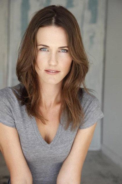 Stephanie Barnes - Actor Profile Photo