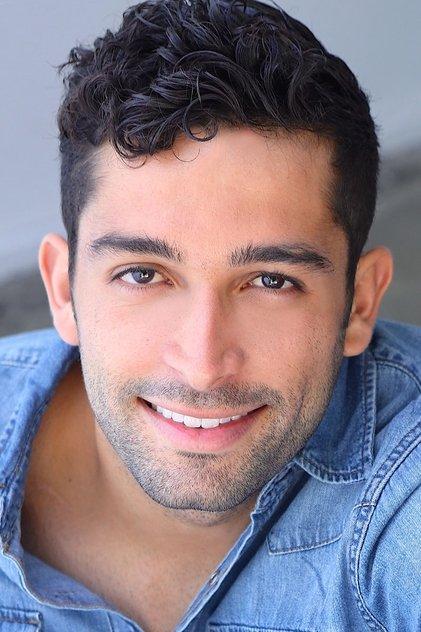 Nicolas Sellar - Actor Profile Photo