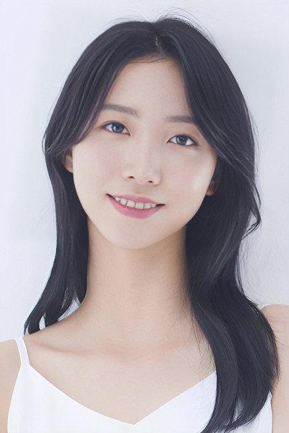 Lee Yoon-jeong - Actor Profile Photo