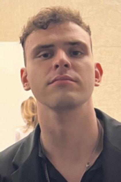 Alexander Calderon - Actor Profile Photo