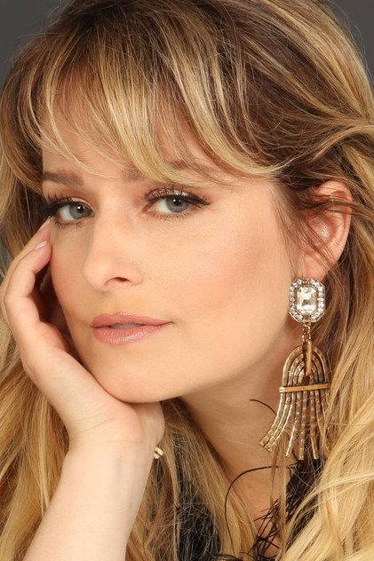Luciana Vendramini - Actor Profile Photo