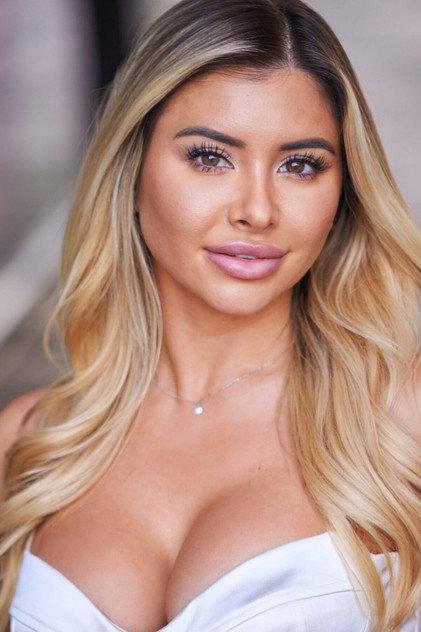 Briana Rowe - Actor Profile Photo
