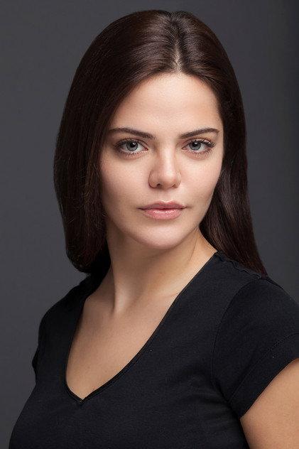 Hilal Altınbilek - Actor Profile Photo