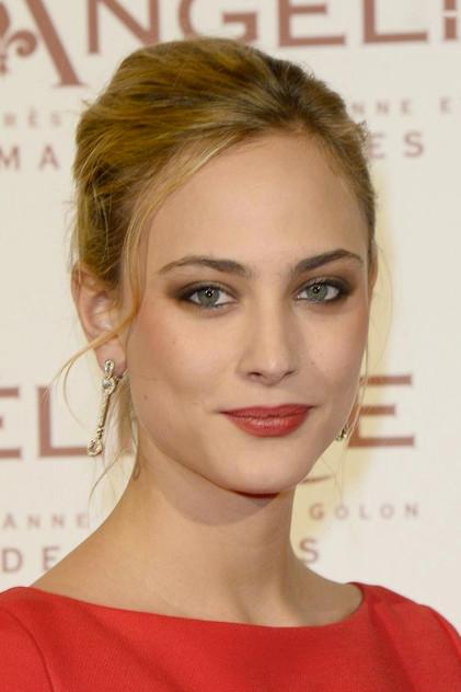 Nora Arnezeder - Actor Profile Photo