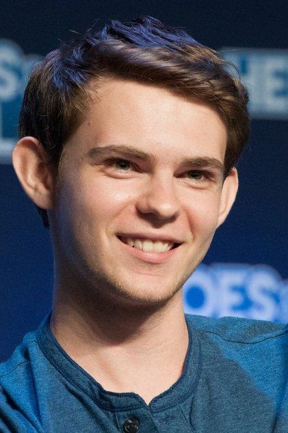 Robbie Kay - Actor Profile Photo