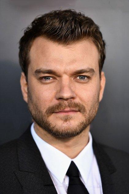 Pilou Asbæk - Actor Profile Photo