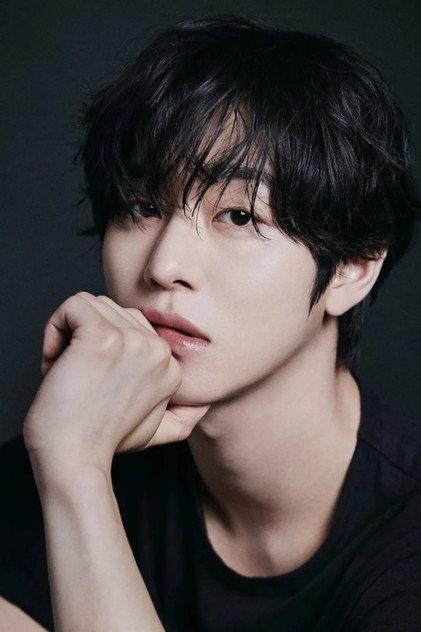 Ahn Hyo-seop - Actor Profile Photo