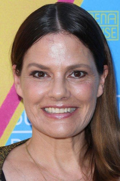 Suzanne Cryer - Actor Profile Photo