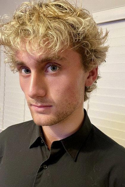 Oliver Hibbs - Actor Profile Photo
