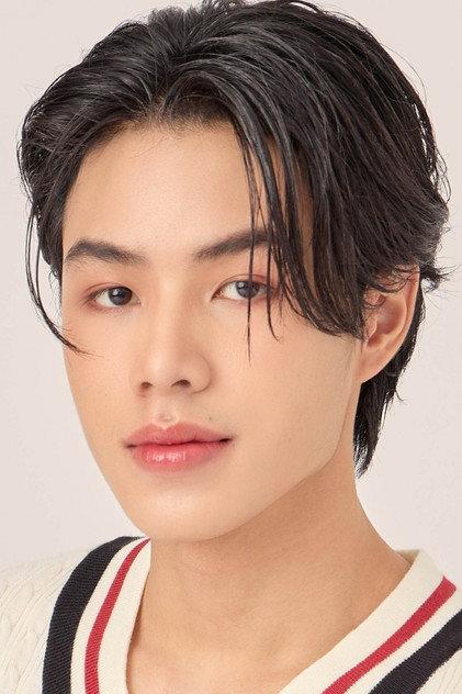 Ochiris Suwanacheep - Actor Profile Photo