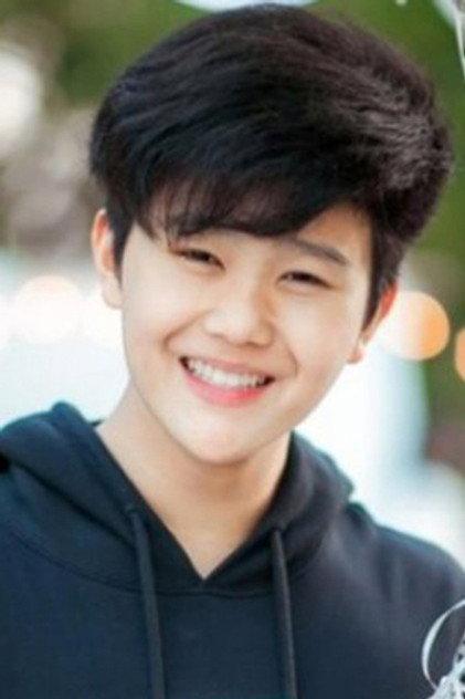 Thanawit Taesiriwet - Actor Profile Photo