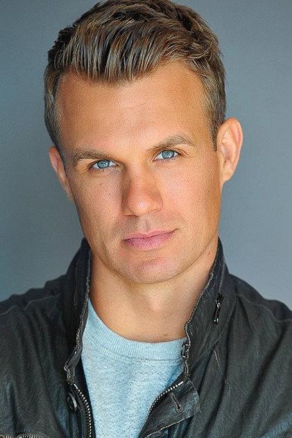 Artie Baxter - Actor Profile Photo