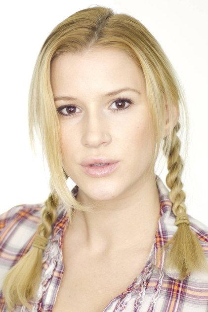 Hayley Derryberry - Actor Profile Photo