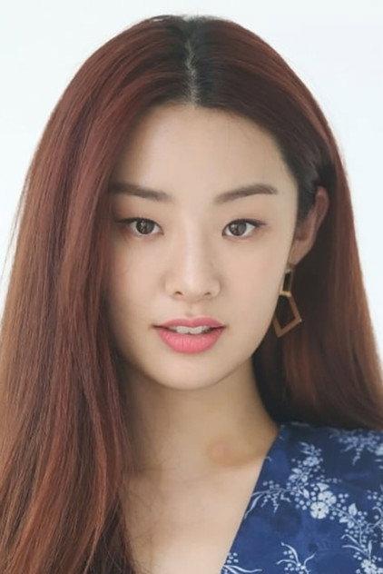 Stephanie Lee - Actor Profile Photo