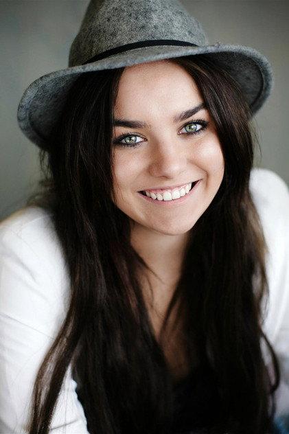 Ewa Farna - Actor Profile Photo