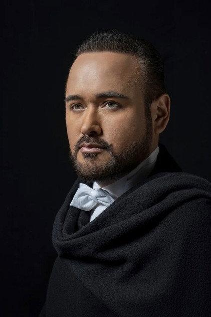 Javier Camarena - Actor Profile Photo