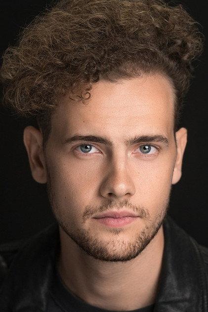 Michael MacKenzie - Actor Profile Photo