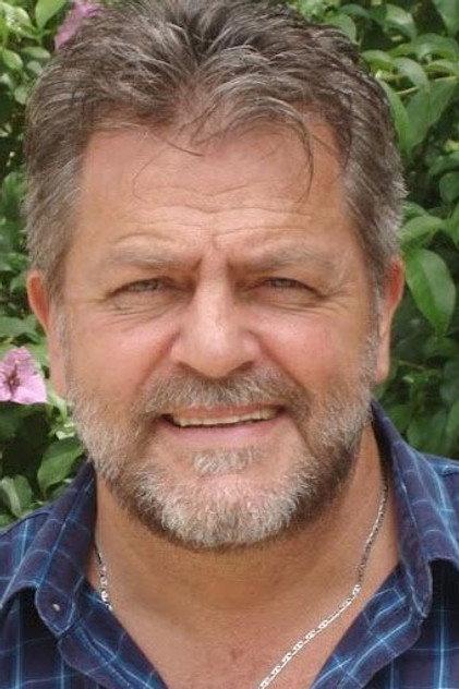 Dênis Derkian - Actor Profile Photo