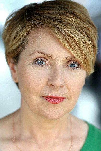 Karen Ascoe - Actor Profile Photo