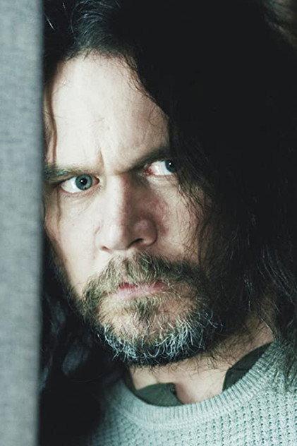 Scott Suter - Actor Profile Photo