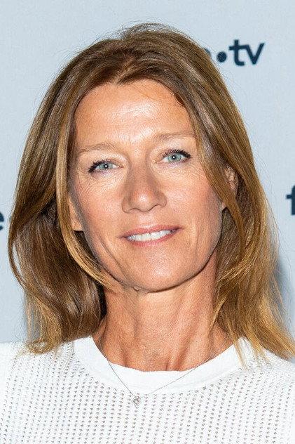 Carole Gaessler - Actor Profile Photo