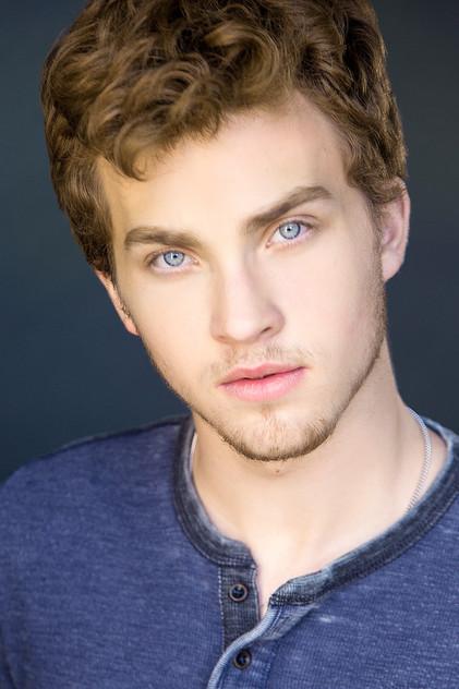 Jordan Elsass - Actor Profile Photo