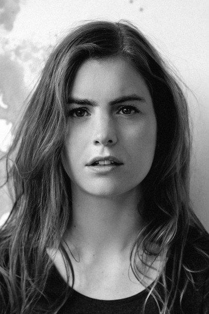 Hannah Hoekstra - Actor Profile Photo
