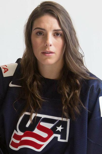 Hilary Knight - Actor Profile Photo
