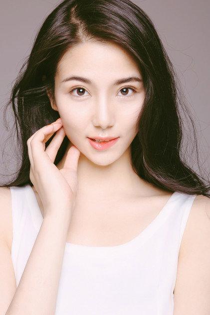 Ziqi Zhou - Actor Profile Photo