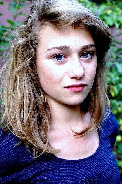 Anne Duverneuil - Actor Profile Photo