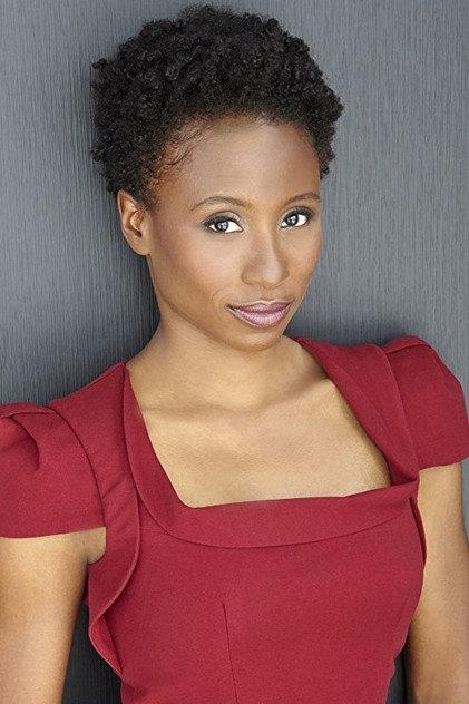Novie Edwards - Actor Profile Photo