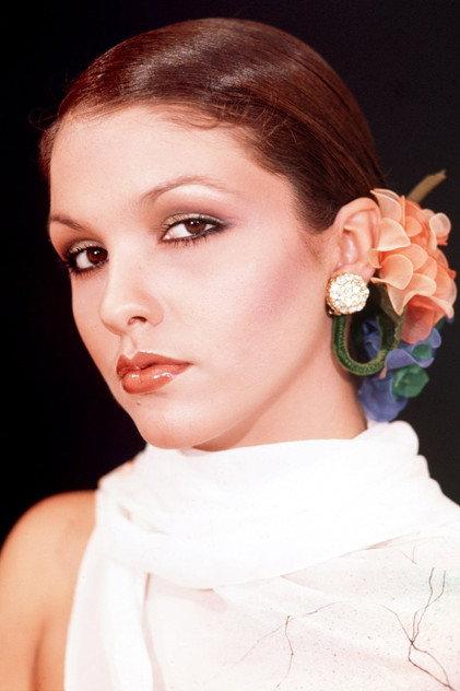 Elluz Peraza - Actor Profile Photo