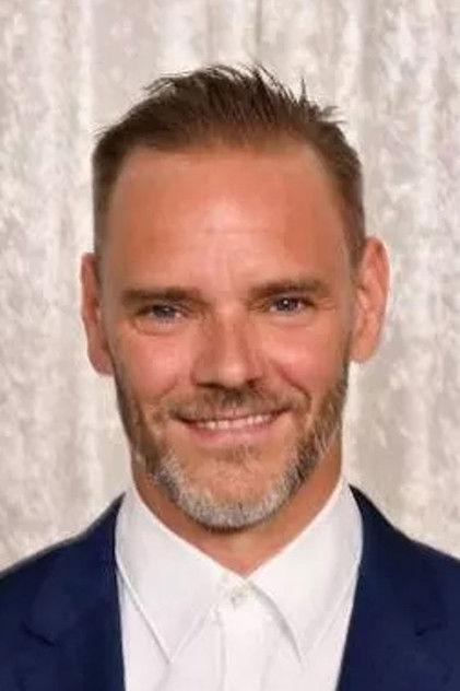 Joe Absolom - Actor Profile Photo