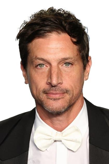 Simon Rex - Actor Profile Photo