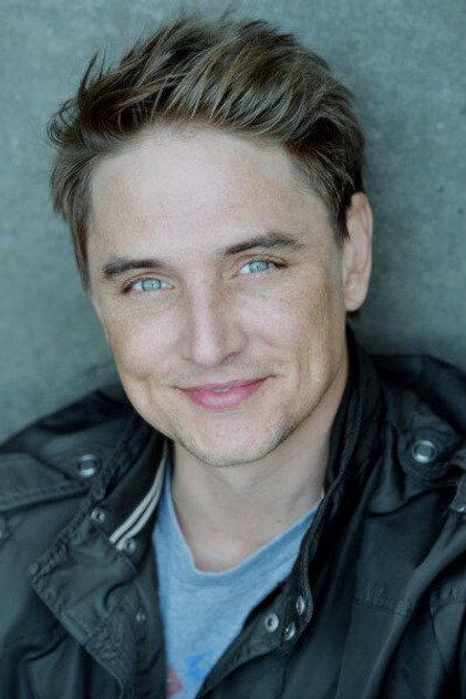 Shawn Reaves - Actor Profile Photo