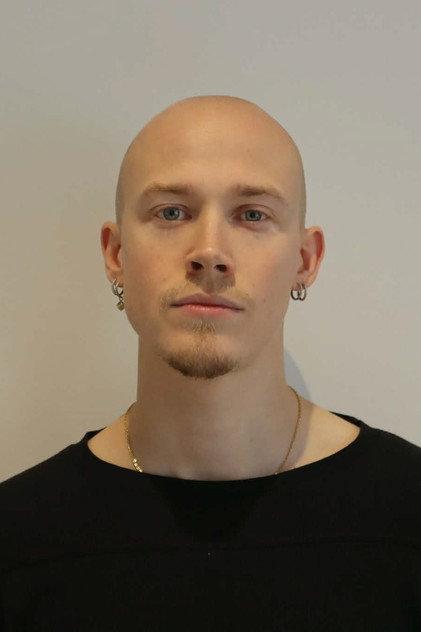 Julian Finne - Actor Profile Photo