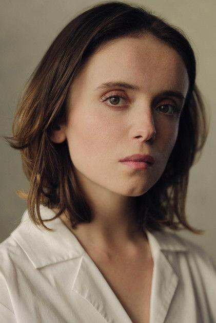 Lara Robinson - Actor Profile Photo