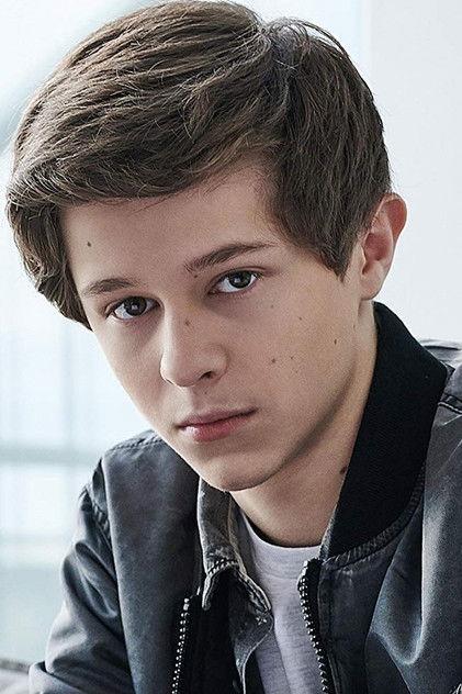 Graham Verchere - Actor Profile Photo