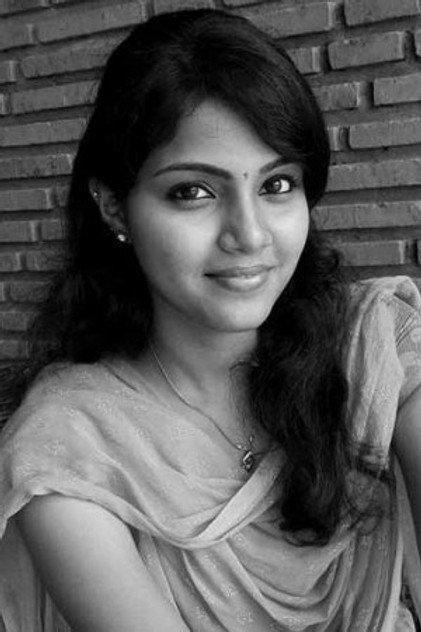 Vaishali Thaniga - Actor Profile Photo