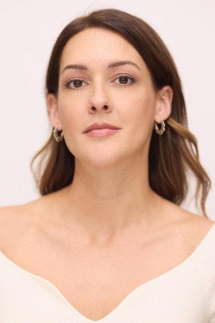 Adara Toop - Actor Profile Photo