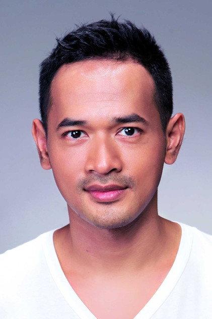 Oka Antara - Actor Profile Photo