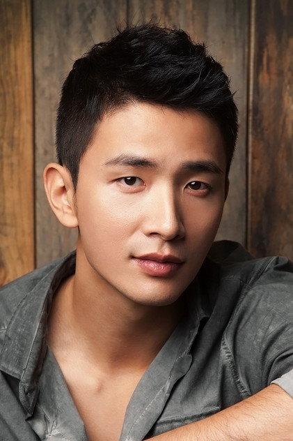 Lee Yong-joo - Actor Profile Photo