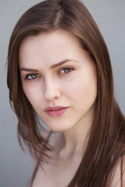Elinor Crawley - Actor Profile Photo