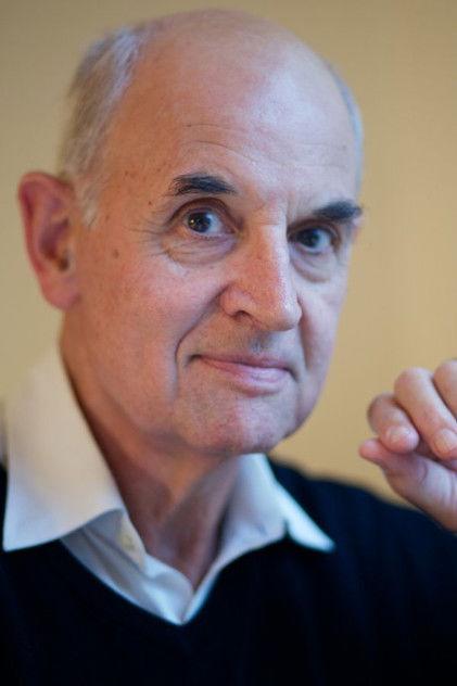 Jonathan Elsom - Actor Profile Photo