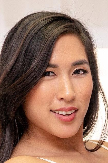 Mia Li - Actor Profile Photo