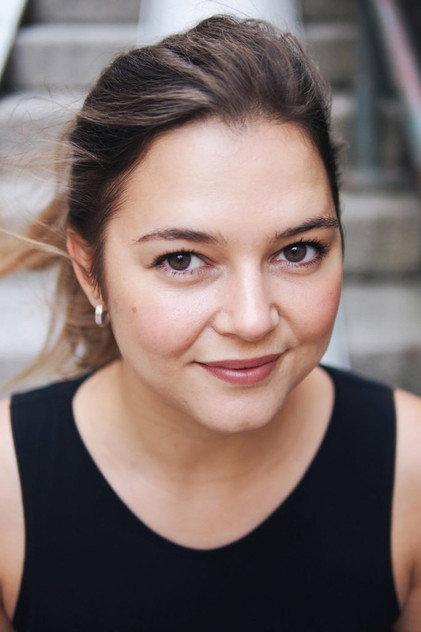 Julia Dehnisch - Actor Profile Photo