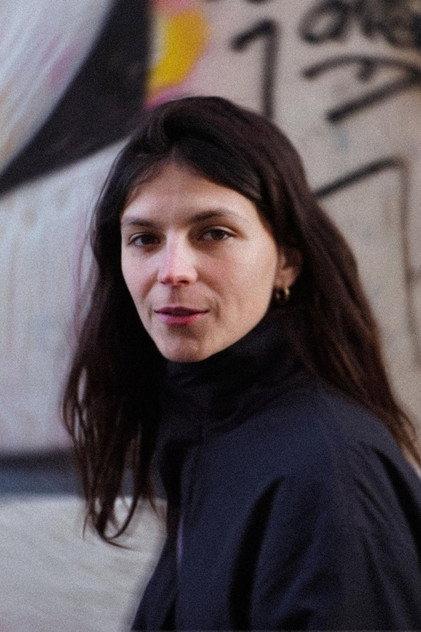 Lili Cazals - Actor Profile Photo