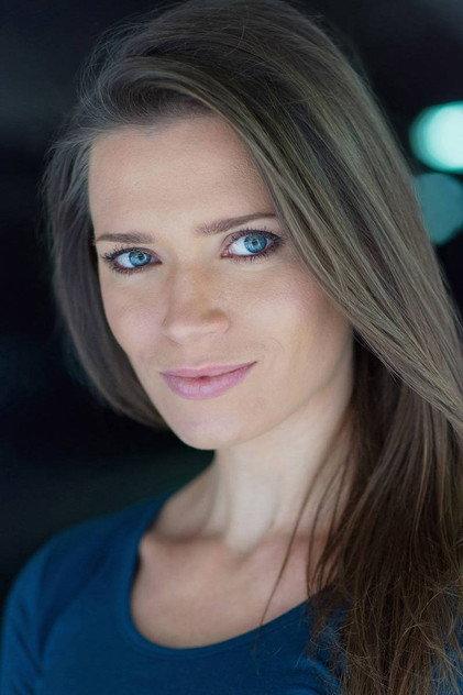 Marina Hova - Actor Profile Photo