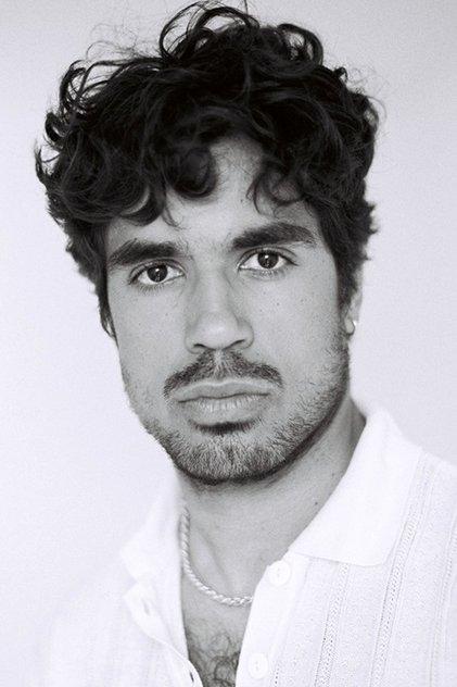 Roméo de Lacour - Actor Profile Photo